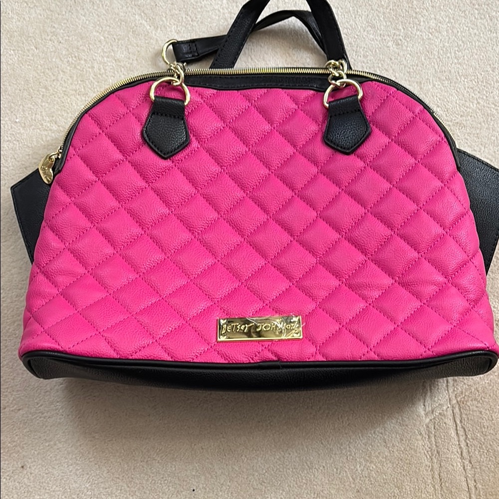 Stylish NWT Betsey Johnson Pink and Black Bow Handbag - Picture 2 of 9